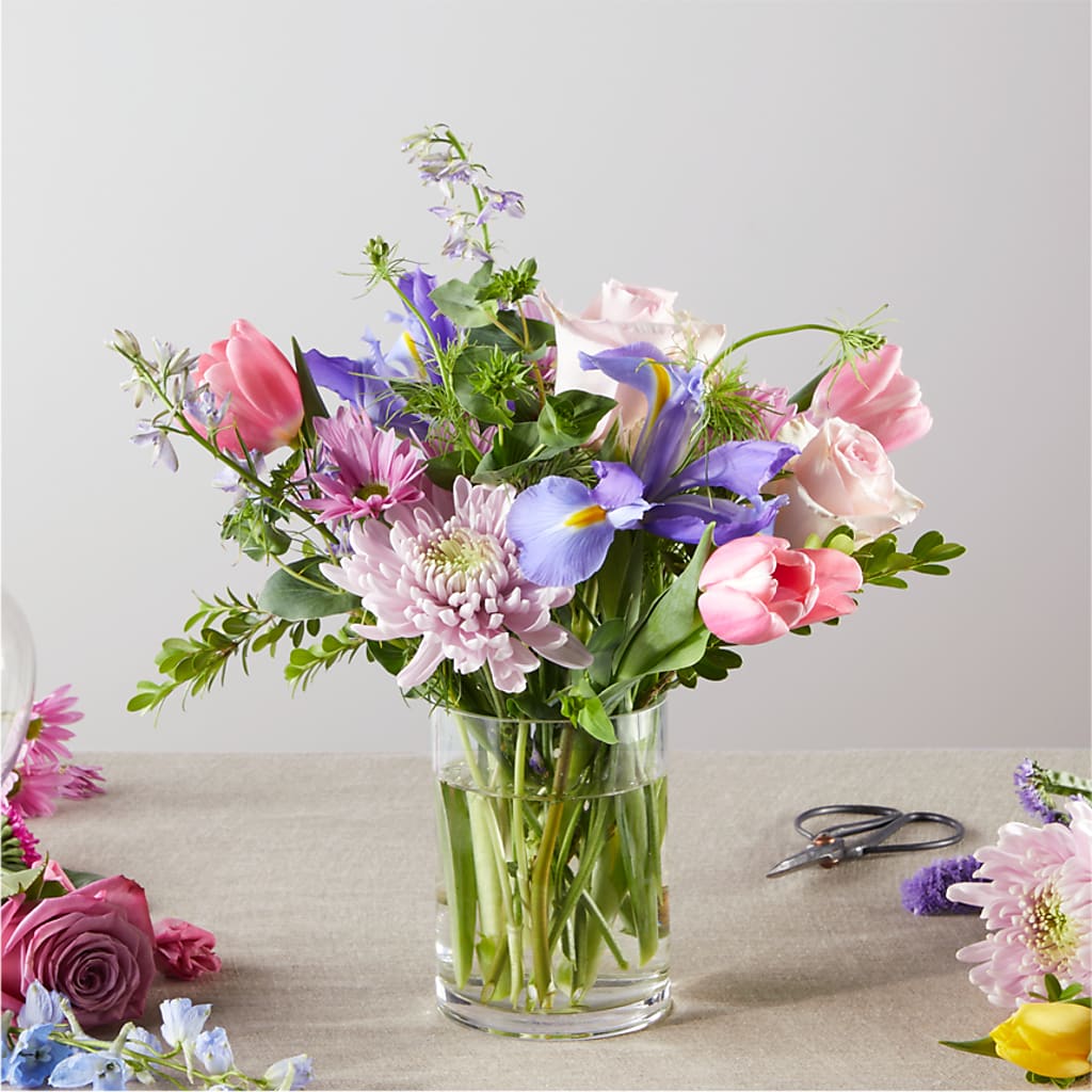 Pastel Tradition - A Florist Original – Love Blossoms Florist, Lexington NC