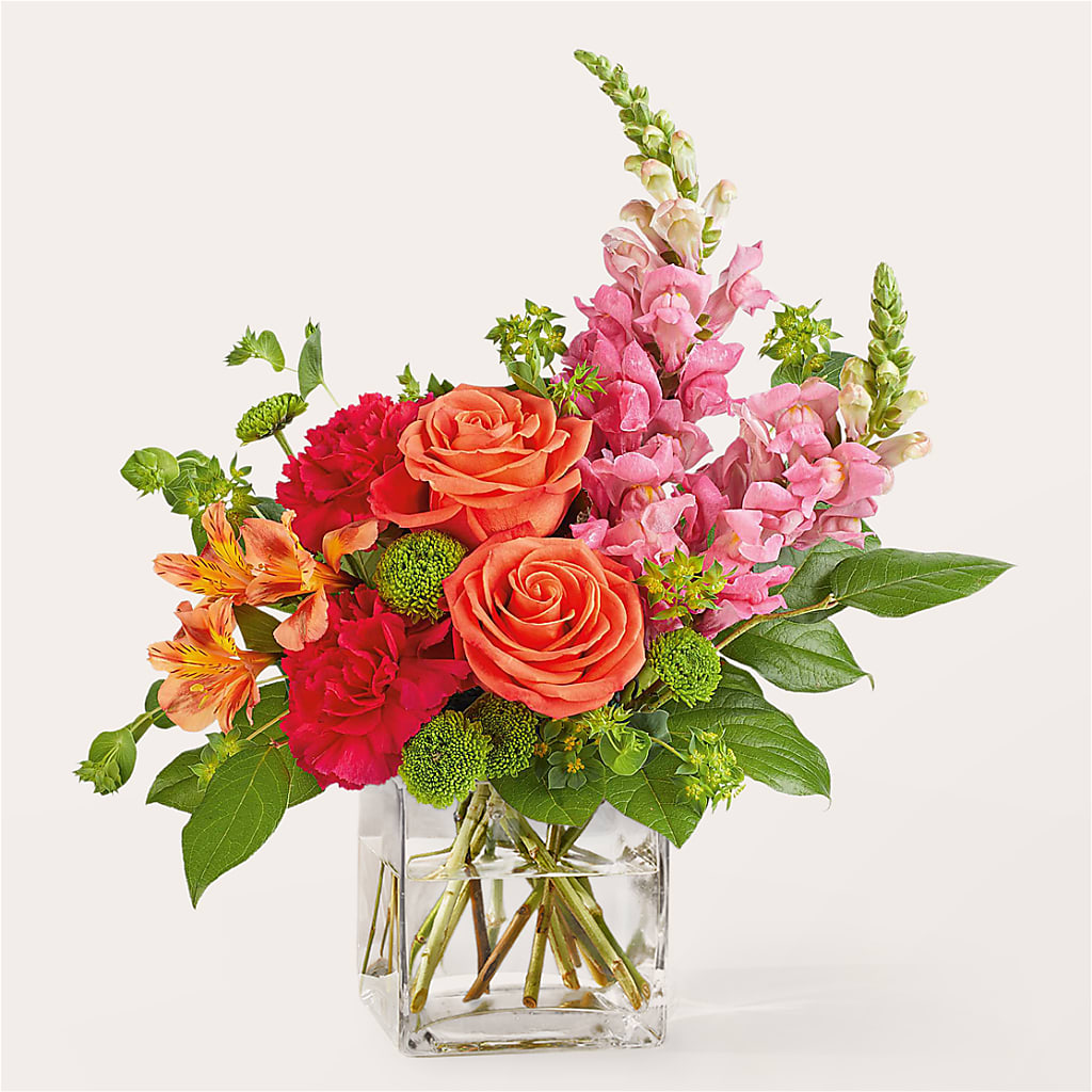 Cosmopolitan Bouquet – Love Blossoms Florist, Lexington NC