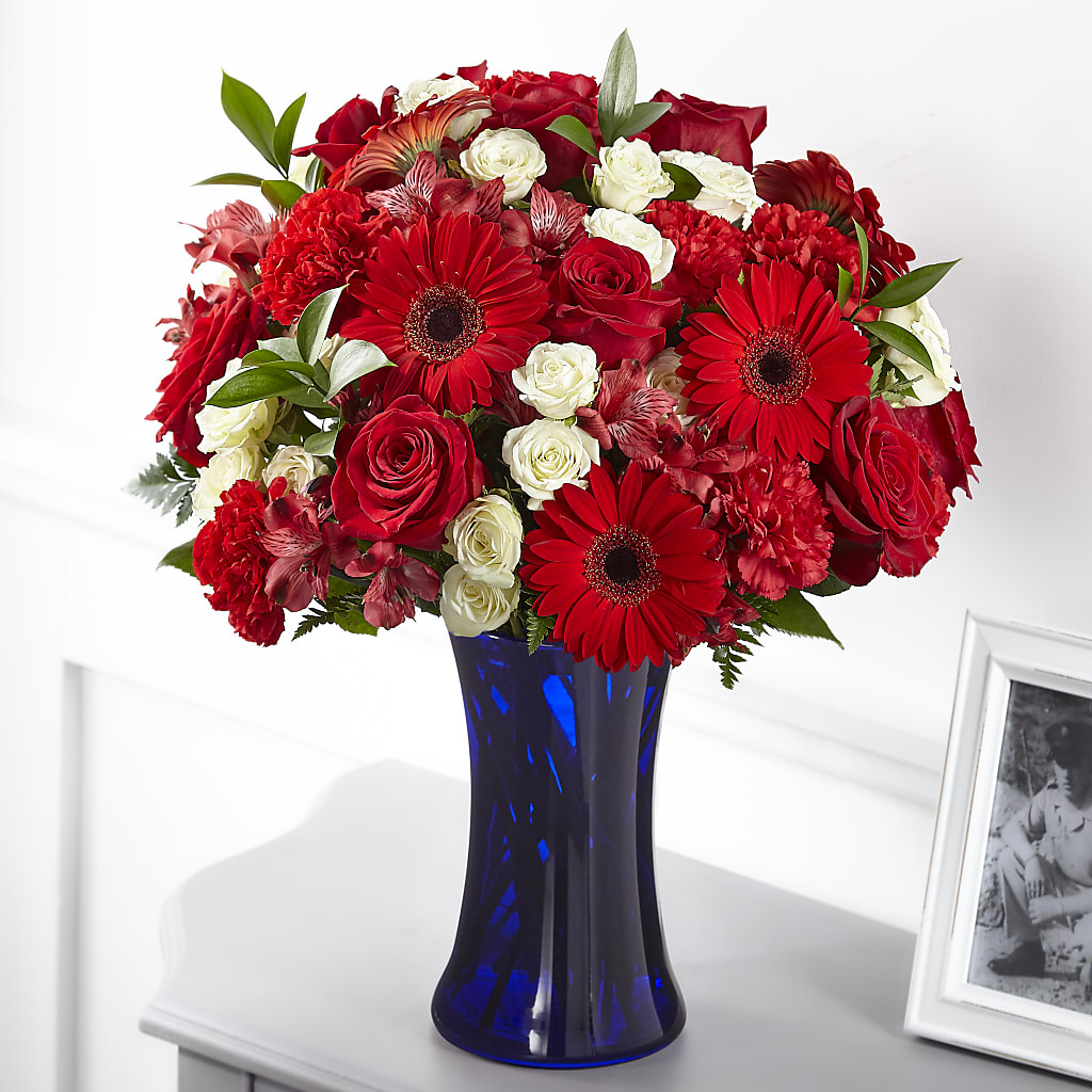 Hearts Embrace Bouquet – Love Blossoms Florist, Lexington NC