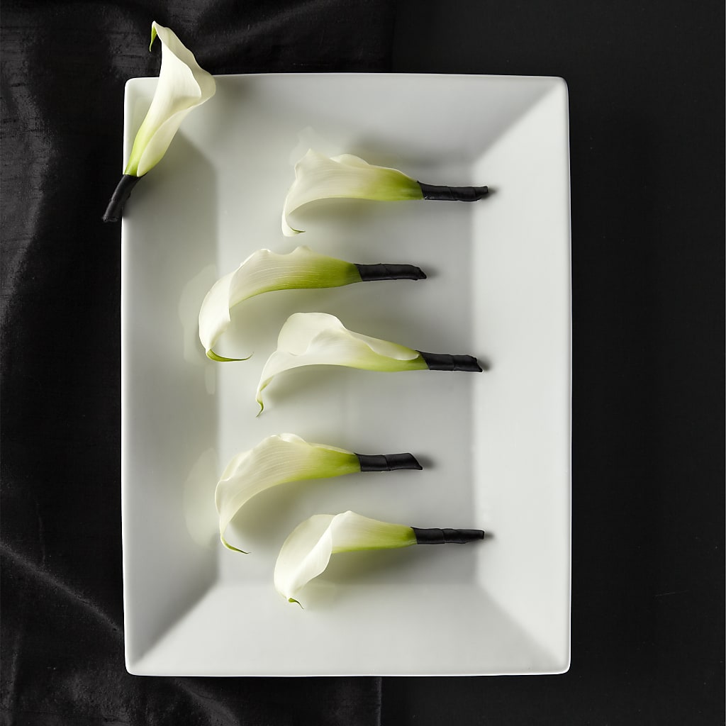 Calla Lily Promise Boutonniere – Love Blossoms Florist, Lexington NC