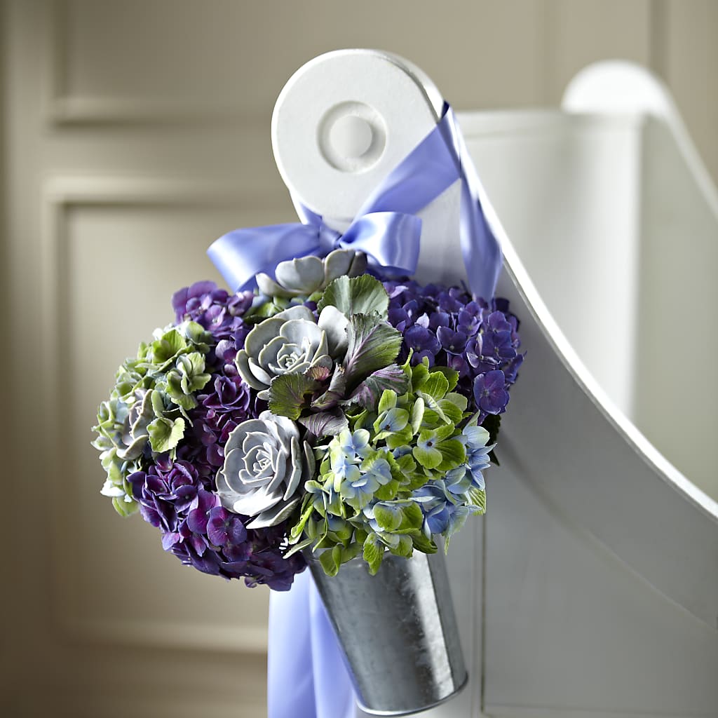 Declaration Pew Décor – Love Blossoms Florist, Lexington NC