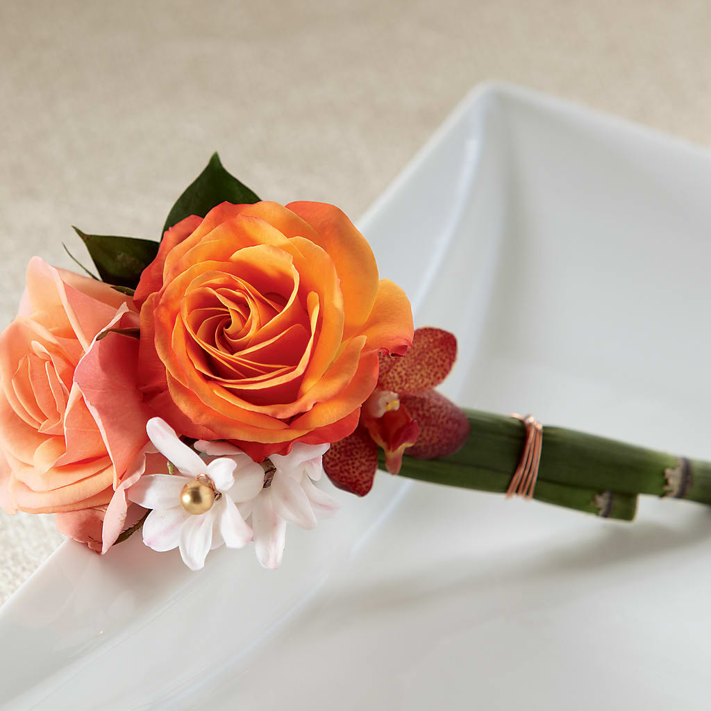 Sunset Dream Boutonniere – Love Blossoms Florist, Lexington NC