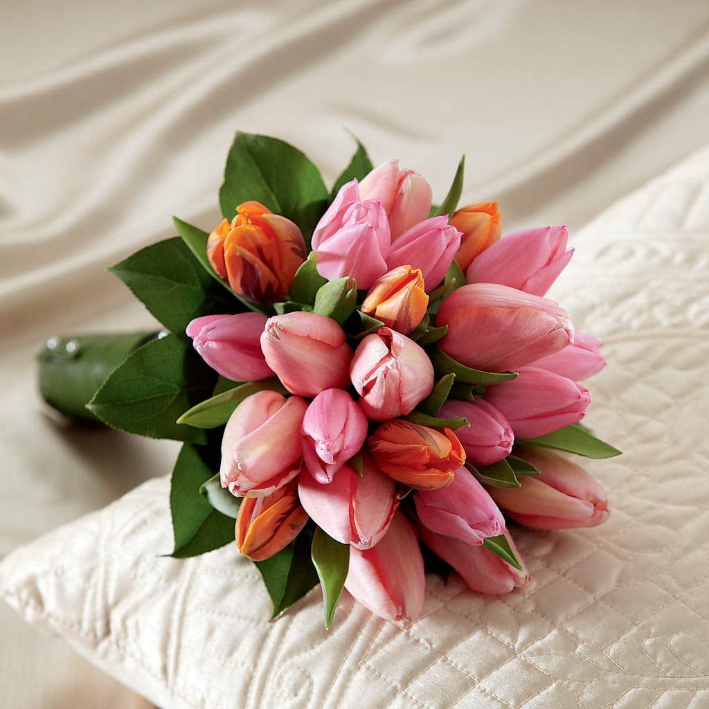 Embraceable Bouquet – Love Blossoms Florist, Lexington NC