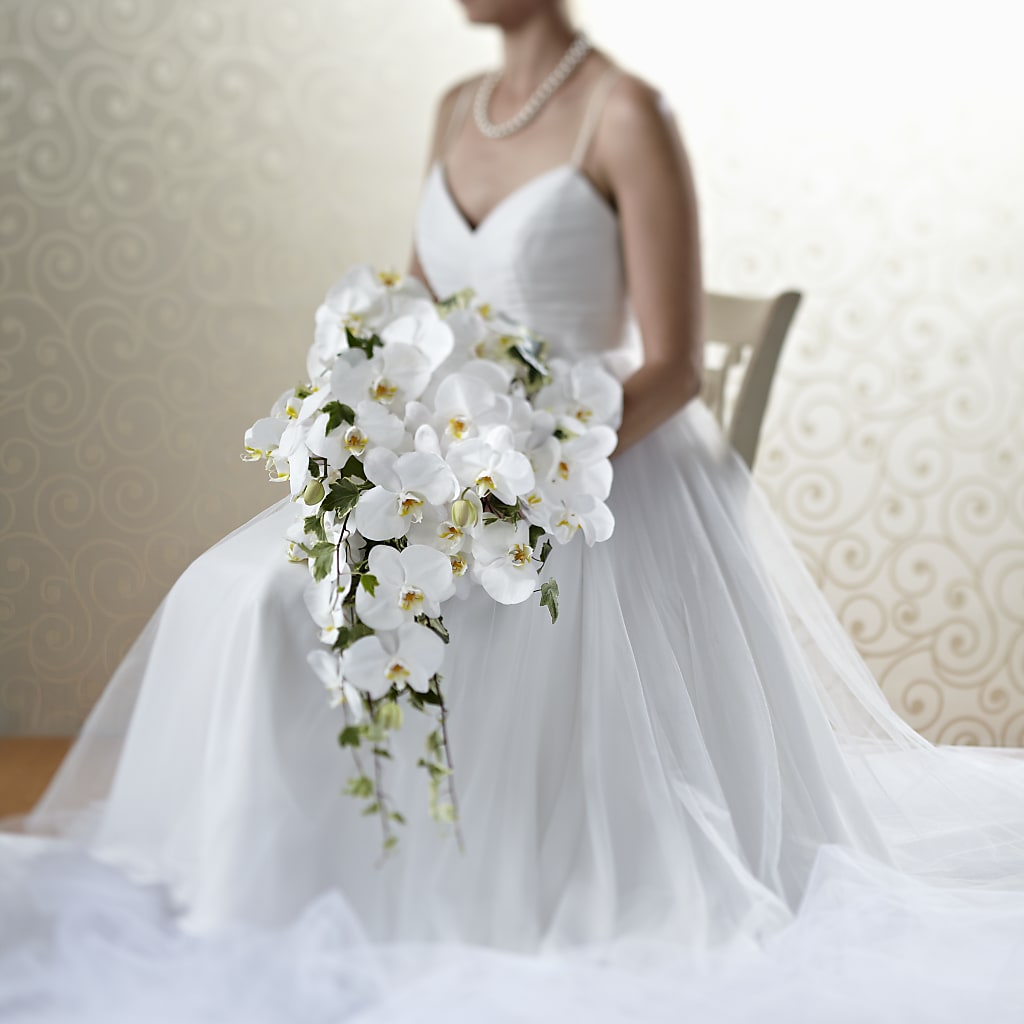 Classic White Bouquet – Love Blossoms Florist, Lexington NC