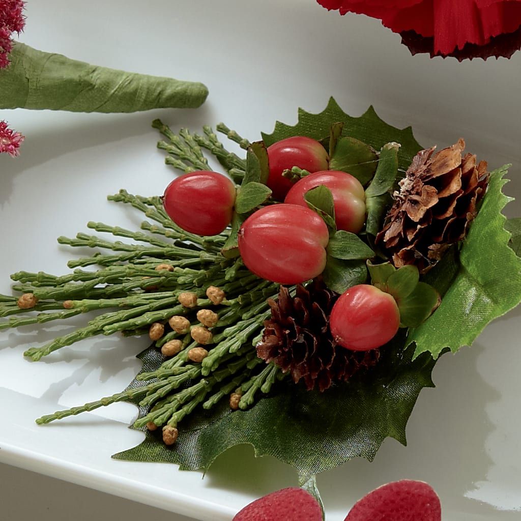 Red Berry Boutonniere – Love Blossoms Florist, Lexington NC
