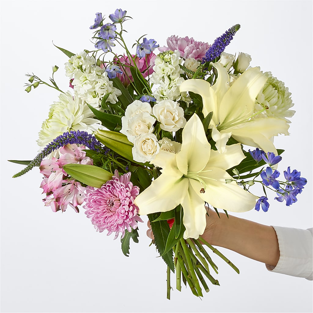 Winter Celebration Bouquet –  Love Blossoms Florist, Lexington NC