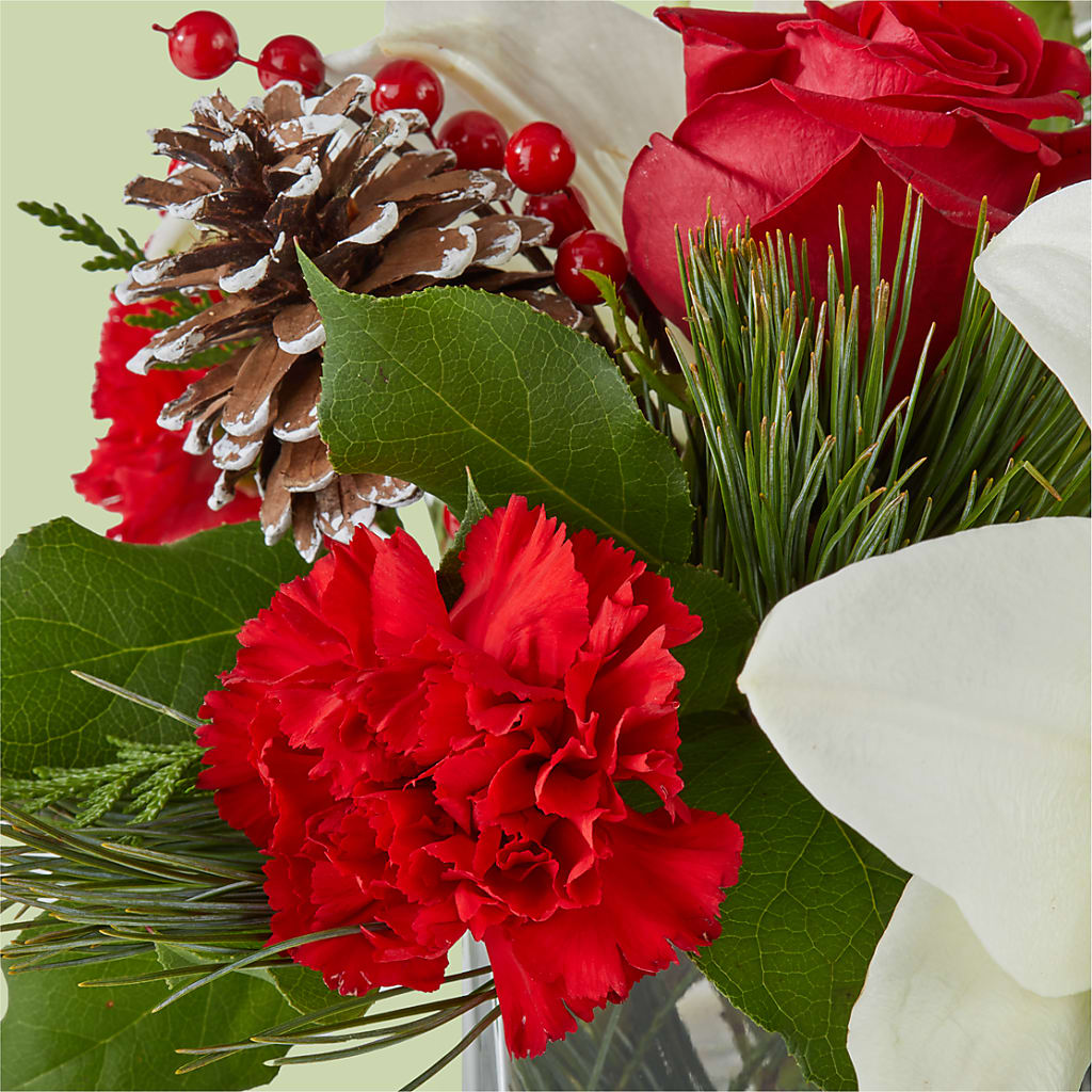 Glistening Icicles Bouquet –  Love Blossoms Florist, Lexington NC